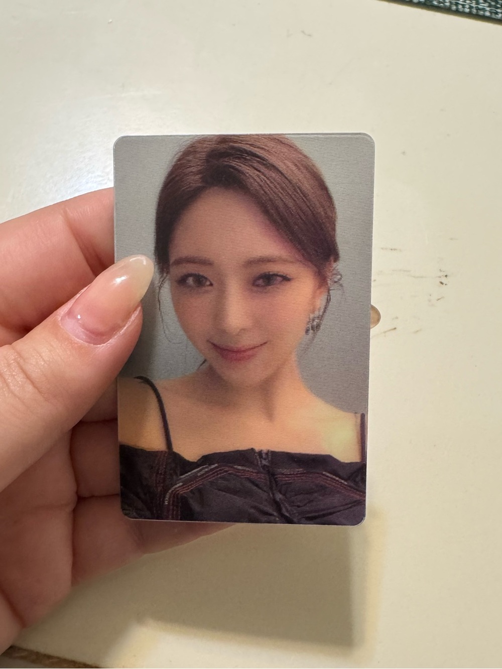 ITZY Yuna Cheshire Lenticular Photocard